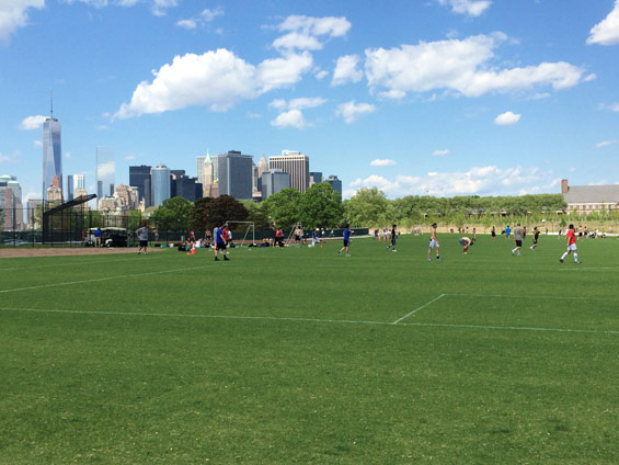 紐約市區一處遠離煩囂的靜地~總督島