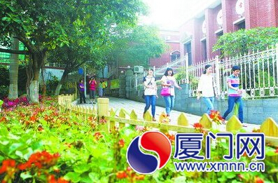 社區(qū)園圃為美麗的鼓浪嶼增添色彩。