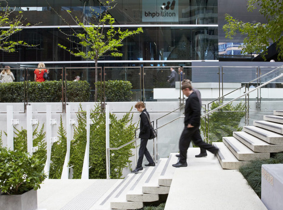 布魯克菲爾德廣場