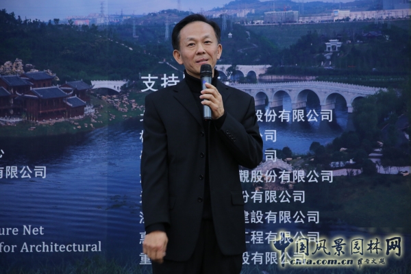 青島理工大學(xué)建筑學(xué)院院長(zhǎng)郝赤彪