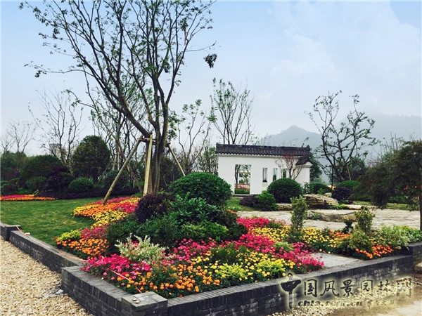 杭州市領導檢查建德320國道精品示范道路建設工程