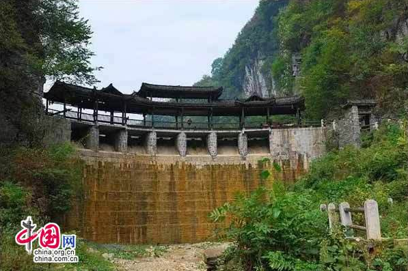 東方園林產(chǎn)業(yè)集團(tuán)50億投鳳凰 打造世界級(jí)旅游地