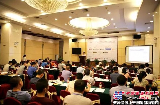 高遠(yuǎn)圣工隆重亮相"2016年綠色城市建設(shè)-瀝青路面養(yǎng)護(hù)技術(shù)論壇"