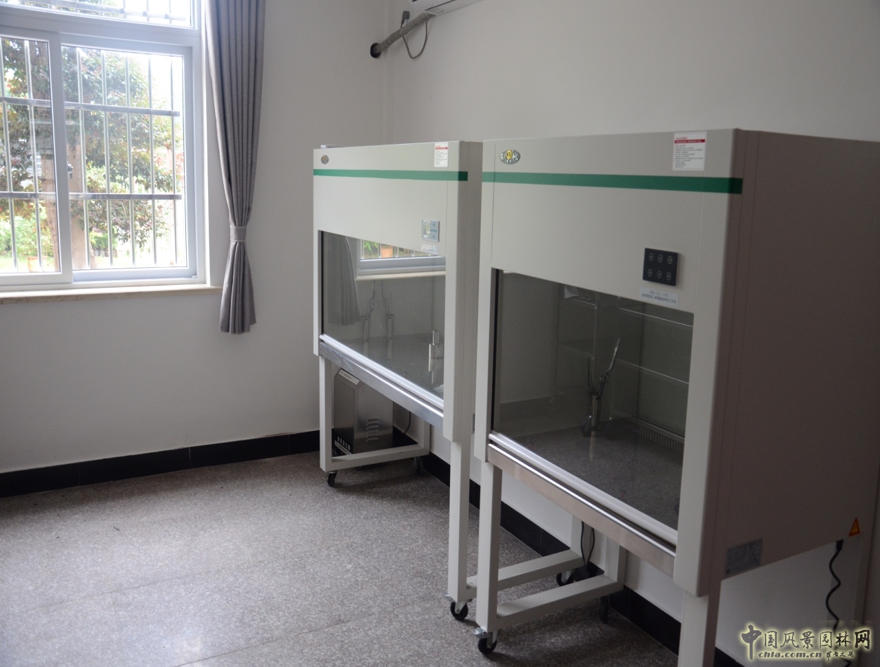 浙江園林資源與環(huán)境技術(shù)研究院規(guī)劃設(shè)計(jì)實(shí)驗(yàn)室掛牌