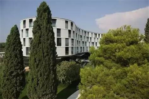 兩個(gè)國(guó)外令人驚艷的酒店景觀設(shè)計(jì)