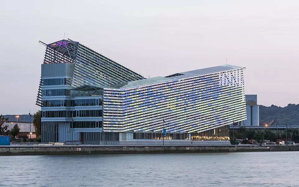 歷史建筑眾多的上海，城市更新能否注入科技感