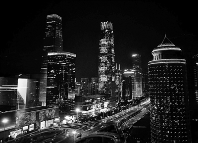 今起北京朝陽五地上演國慶燈光秀