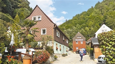 優勢產業協同發展 多國積極探索打造特色小鎮