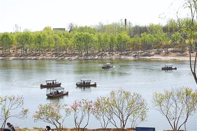 游園更方便空間更詩(shī)意 創(chuàng)新場(chǎng)景營(yíng)造讓公園煥新貌